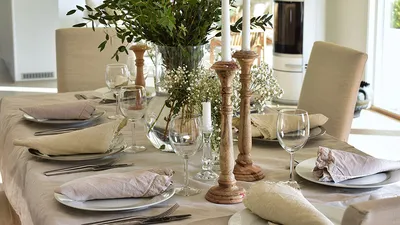 Обеденные столы из массива на кухню - купить обеденный стол в Москве | цены  и фото в интернет магазине Ekomebel.com