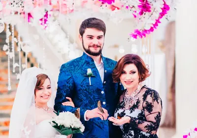 Снова теща: дочь Розы Сябитовой второй раз вышла замуж и показала фото со  свадьбы - KP.RU
