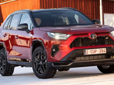 2022 Toyota RAV4 Review, Pricing, and Specs