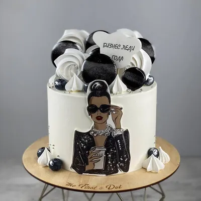 Заказать торт на день рождения девушке | Купить торты на заказ в  Санкт-Петербурге с доставкой