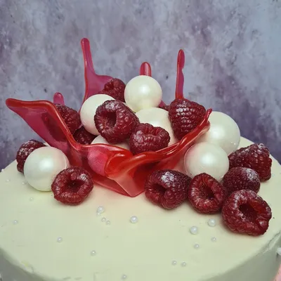 Торт на день рождения любимой – заказать торт жене в Санкт-Петербурге