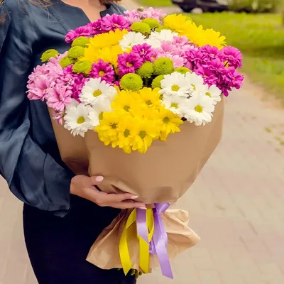 Букет из эустомы, хризантемы и кустовых роз - Доставкой цветов в Москве!  21247 товаров! Цены от 487 руб. Цветы Тут
