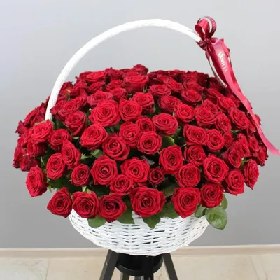 Красные розы в корзине - 301 шт. за 45 790 руб. | Бесплатная доставка цветов  по Москве
