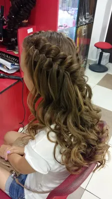 Красивые объемные косы для девочек: цена на плетение кос в салоне  БЬЮТИ-студия