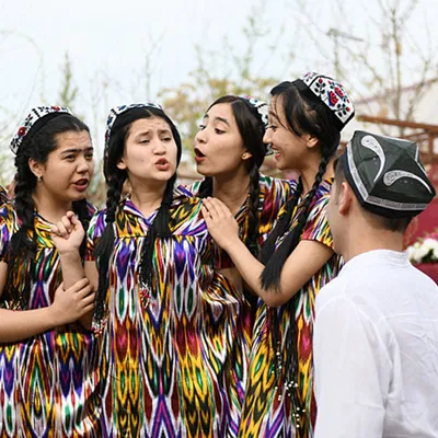 Женская узбекская тюбетейка - купить за 3200 руб: недорогие фески, икали,  тюбетейки, чалмы в СПб