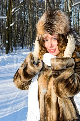 Slavic girls сегодня, зимой, в …» — создано в Шедевруме