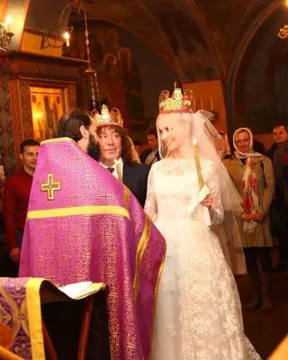Послед публикаций фото с венчания, молодая жена Владимира Кузьмина  показала, как выглядит без косметики