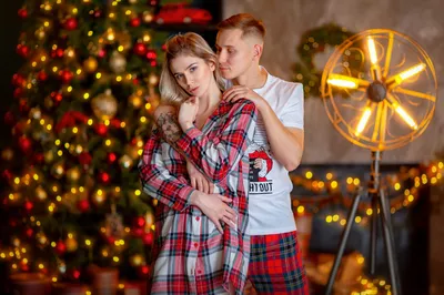 Парная фотосессия на циклораме - актуальная тенденция нашего времени.  ▪︎Стильно ▪︎Эстетично ▪︎Минималистично ✓Для пар, которые… | Instagram