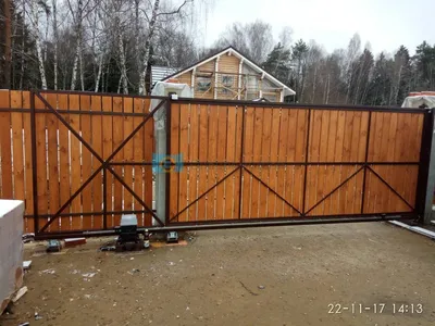 Откатные ворота 3500х2000 мм с заполнением деревом — купить в Белгороде