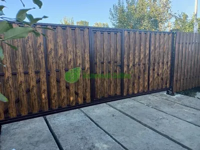 Забор из евроштакетника с принтом под дерево – стильный и надежный выбор |  СК «Зеленый Забор»