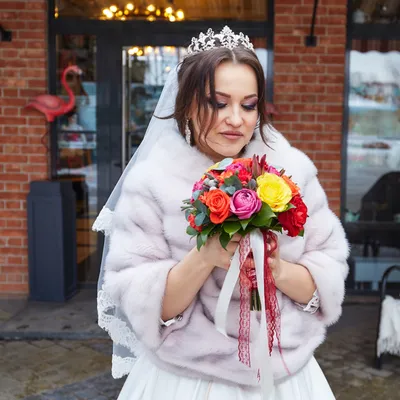 Зимний образ жениха и невесты: какие аксессуары выбрать | Свадебный историк  | Дзен