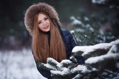 Фотосессия в лесу зимой девушка образы (68 фото)