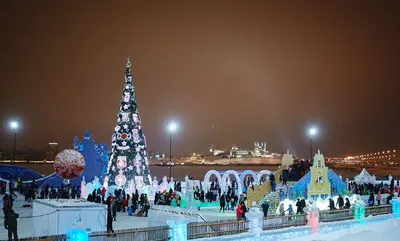 Скачать «Зимние (Новогодние) со снежинками» обои на рабочий стол — Abali.ru