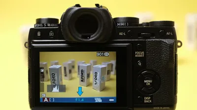 Фотоаппараты моментальной печати - купить фотоаппарат мгновенной печати,  цены в Москве на Мегамаркет