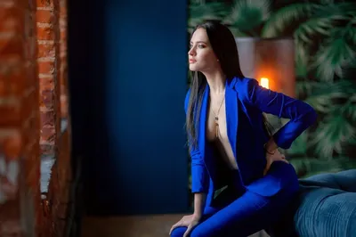 Елизавета - локаничная фотосессия в пиджаке и платье - Katerina Strizh