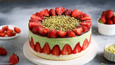 Фрезье (Fraisier)- клубнично - фисташковый торт – Mary Bakery