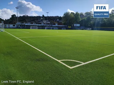 Футбольное поле Leek Town FC в Англии - CCGrass