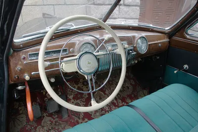 GAZ-12 (ZIM) Phaeton Vintage Car Interior - Stock Editorial Image - Image  of 1940, shiny: 77414670