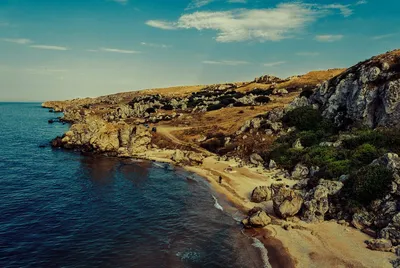 Генеральские пляжи Крыма: через зловещее место к дикой красоте побережья  (часть первая) | Неизведанный Крым | Дзен