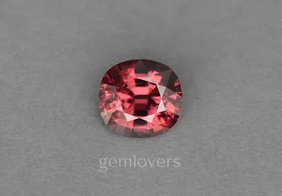 Камень красный циркон гиацинт 10.52 карат купить по доступной цене | Gem  Lovers