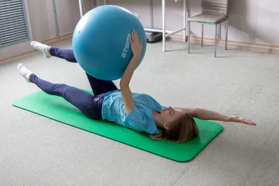 Упражнения для лечения грыжи поясничного отдела, гимнастика | Клиника  Доктора Ткачева Москва
