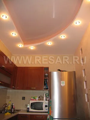Дизайн потолка на кухне (150 фото): стильные варианты отделки натяжного и  подвесного потолка, простой мастер-класс по украшению своими руками