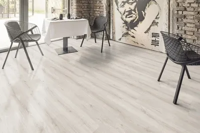 Глянцевый ламинат Kaindl Masterfloor 8.0 Premium Plank Oak Evoke Snow O441  HG | Купить в интернет-магазине, цены, скидки, фото в интерьере