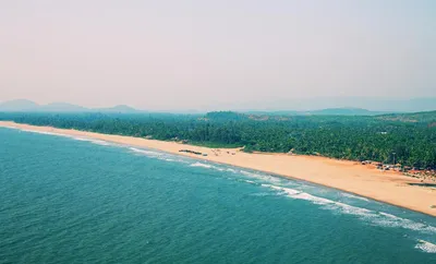 Dawn at a secluded beach in Gokarna, India [OC] [4298x3264] : r/EarthPorn