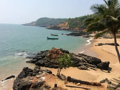 Koti Teertha, sacred lake and swimming area, Gokarna, Karnataka, India,  Stock Photo, Picture And Royalty Free Image. Pic. IBK-4104061 | agefotostock