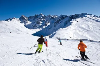 Горнолыжный отдых: Австрия или Французские Альпы? | Club Med