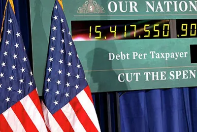 Госдолг США впервые в истории превысил 30 трлн долларов