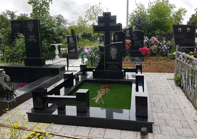 Памятник на могилу на двоих из черного и красного гранита купить, заказать,  цена Днепр - 3d-granit.com