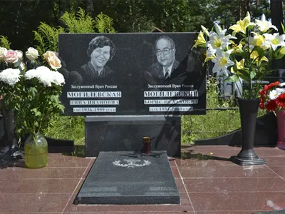 Памятник на двоих из гранита Мансуровский - Мегамрамор