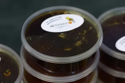 Купить Гречишный мёд в ведёрке, 500 г. за 350 руб. от ВЕКОВАЯ ПАСЕКА в  Москве на Своё Родное