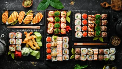 Японские суши отсортирован стоковое фото. изображение насчитывающей еда -  192366940