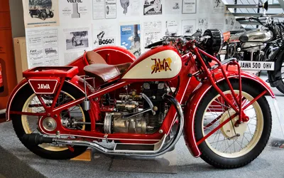 Jawa 500 OHC Sport with lifted exhausts | The last four-stro… | Flickr