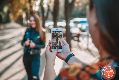 Идеи и позы для осенней фотосъемки на камеру смартфона