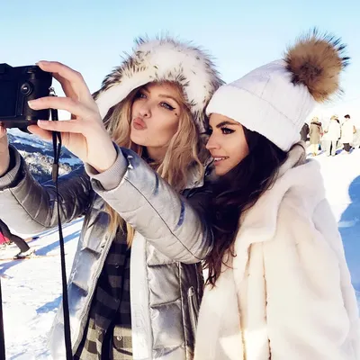 Лучше, чем у блогеров: 10 классных идей для зимнего фото | theGirl