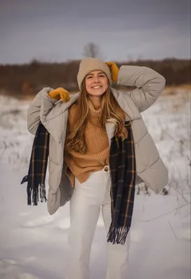 Зимняя фотосессия девушка | Модные стили, Одежда для всей семьи, Магазины  одежды