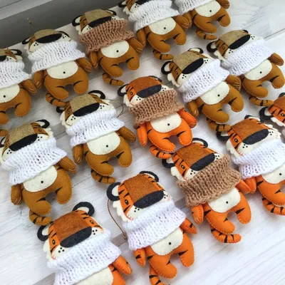 Набор елочных игрушек из фетра «Новогодние персонажи» — KTOTOTAM.ru —  игрушечная мастерская, корпоративные персонажи и сувенирная продукция  производство на заказ