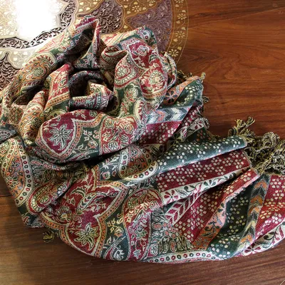 Индийский шелковый платок. Indian Scarf. | Интернет-магазин товаров из Индии  для здоровья и красоты «Izindii.by»