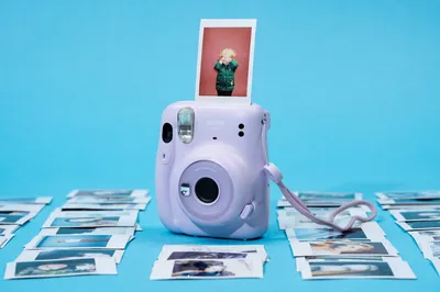 Fujifilm Instax SQ40 Review: An Instant Camera With Old-School Flavor