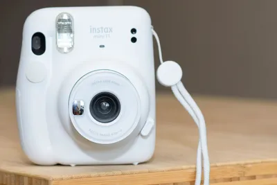 Fujifilm Instax Mini 90 Neo Classic Review | Tested by GearLab