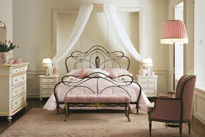 Кованая кровать в интерьере спальни - Світ Матраців