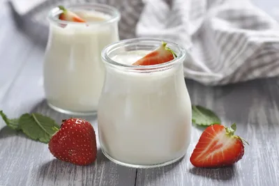 Йогурт греческий из цельного молока без заменителей натуральный