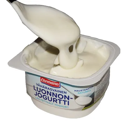 Замороженный йогурт с клубникой. Идеально в жару - Лайфхакер