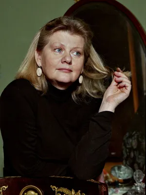 Ирина Муравьёва в солнечном свете