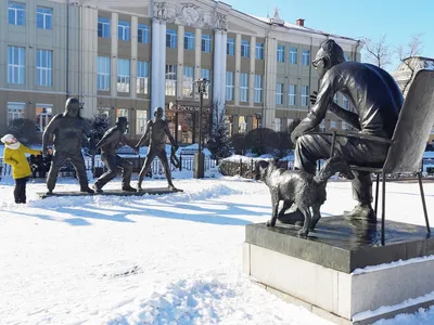 Сибирский город Иркутск зимой в солнечную погоду . – Стоковое редакционное  фото © ice-511 #330118200