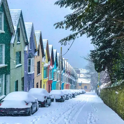 Снежная улица в Ирландии | Пикабу