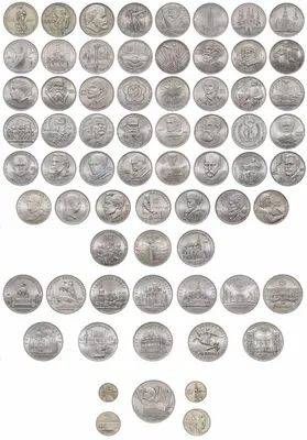 Полный набор юбилейных монет СССР (1965-1991), 68 штук, в альбоме  стоимостью 24990 руб.